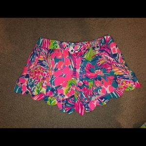 Lilly Pulitzer Dahlia Shorts in Multi Gumbo Limbo